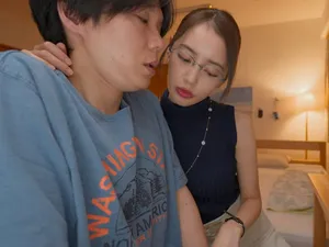 Cô gái dễ thương trong sáng, trong sáng và dễ thương